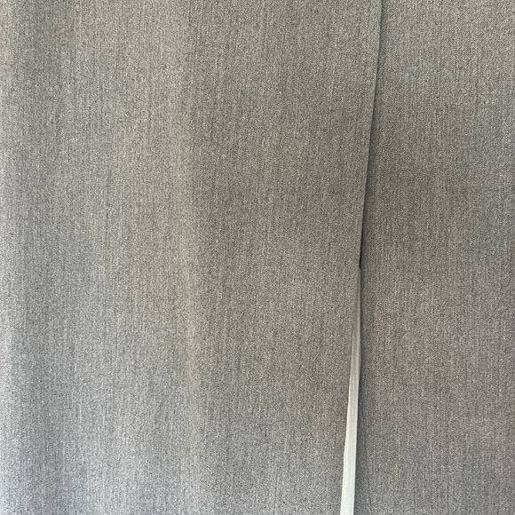 Banana Republic Avery 12 ankle slacks pants. Medium Heather gray color. - Picture 6 of 11